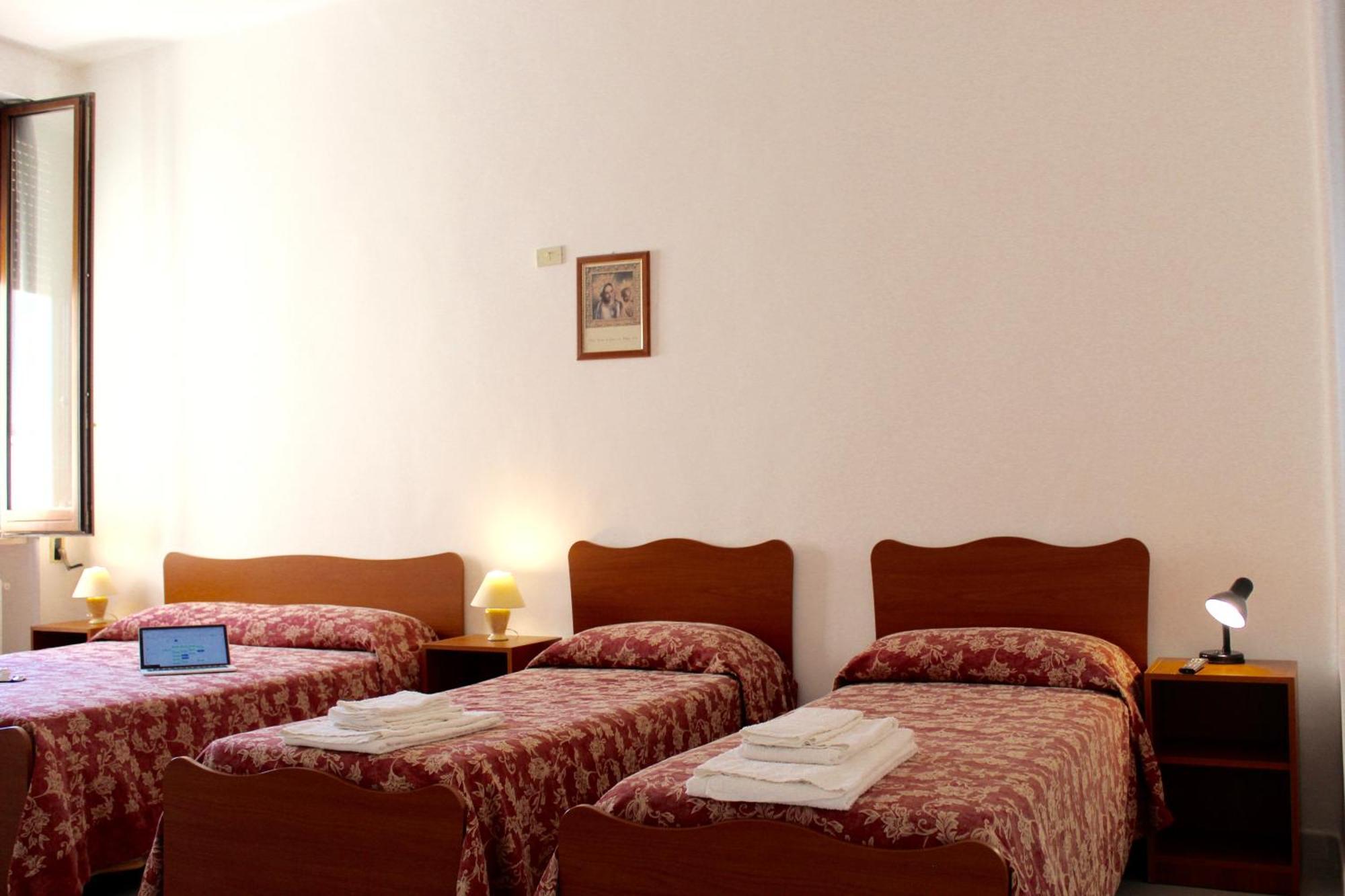 Albergo Del Santuario Santa Maria di Leuca Extérieur photo
